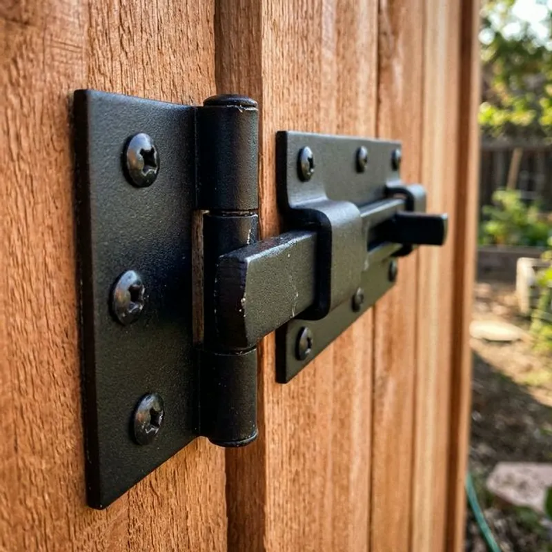 Gate Installation and Repair installation detail in Bakersfield