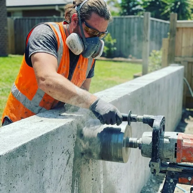 Retaining Wall Fencing installation process